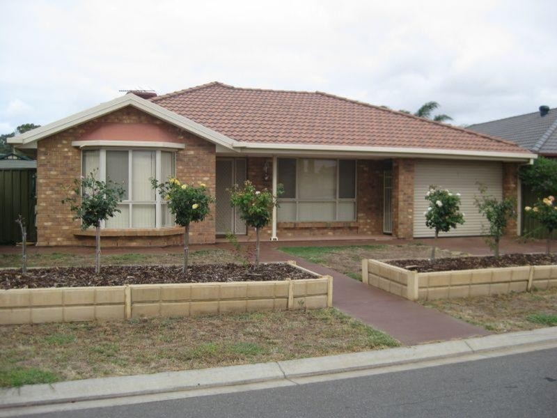 6 Finch Close, Andrews Farm SA 5114