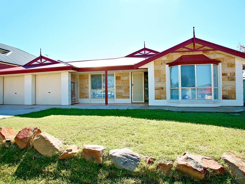 14 Saddle Crescent, Walkley Heights SA 5098