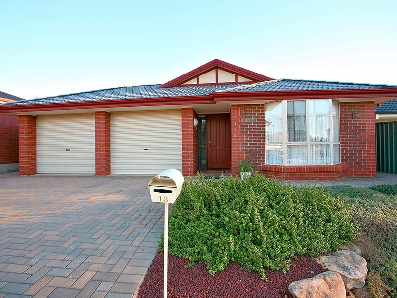13 Lumsden Court, Evanston Park SA 5116