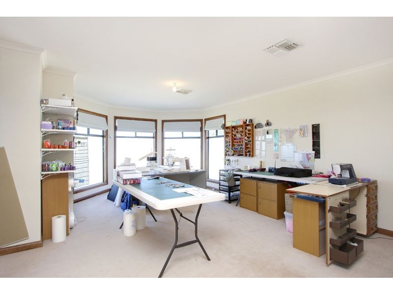 5 Brolga Way, Hewett SA 5118