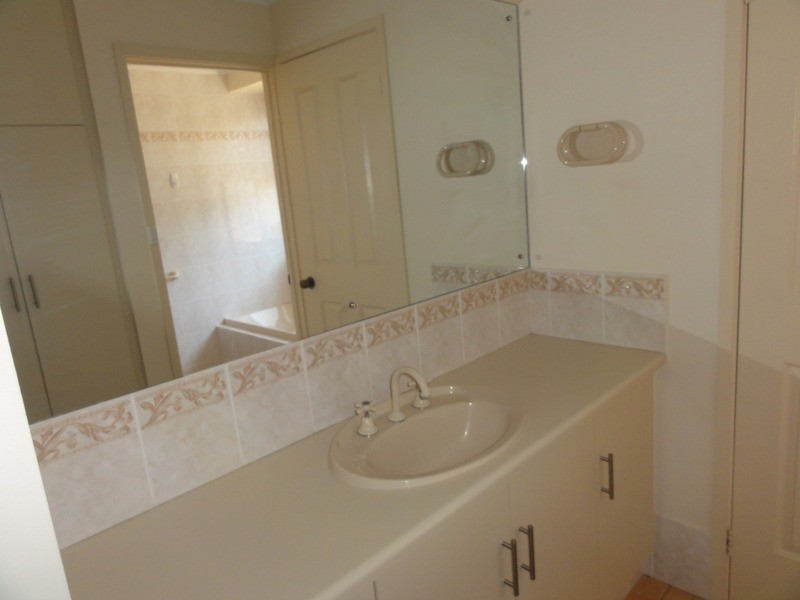 14 Premier Close, Andrews Farm SA 5114