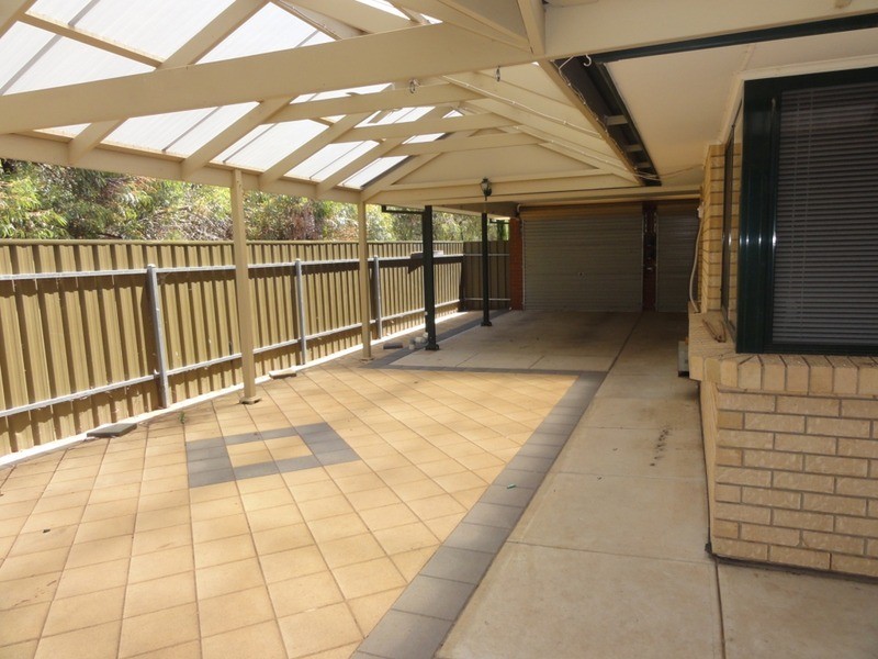 14 Premier Close, Andrews Farm SA 5114