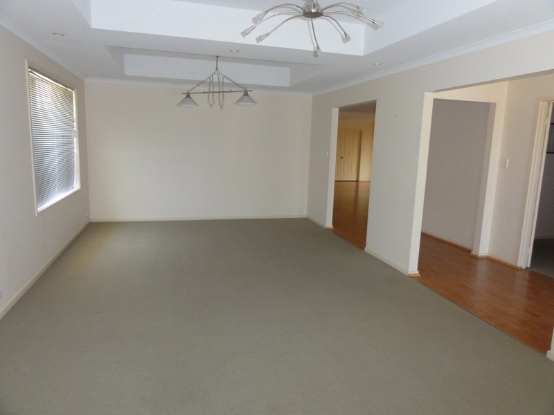 14 Premier Close, Andrews Farm SA 5114