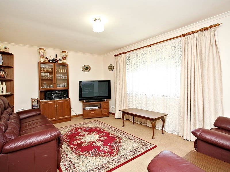 6 Barkley Crescent, Willaston SA 5118