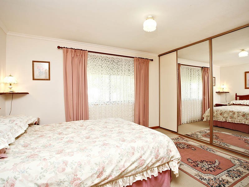 6 Barkley Crescent, Willaston SA 5118