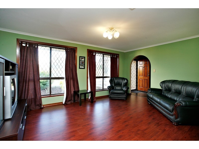 86 Peerless Road, Munno Para West SA 5115