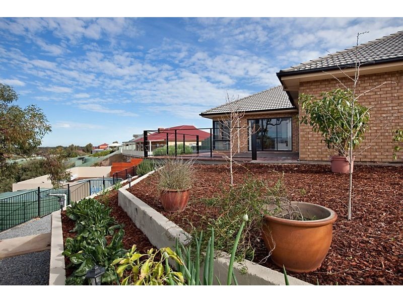 32 Oaklands Circuit, Hewett SA 5118