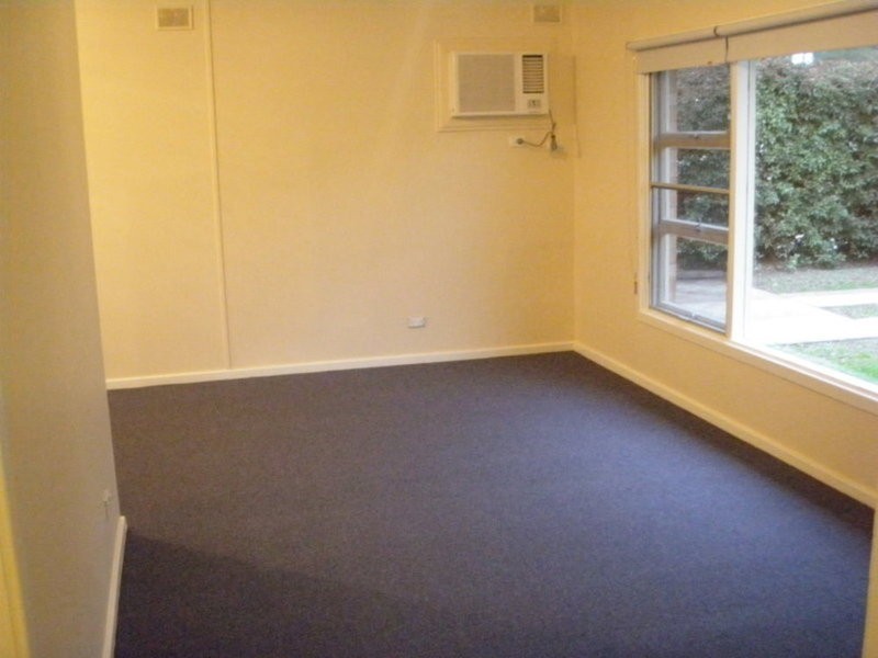 4 Southan Street, Smithfield Plains SA 5114