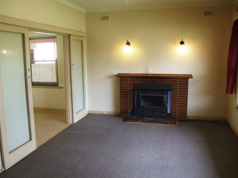 27 Railway Crescent, Evanston SA 5116