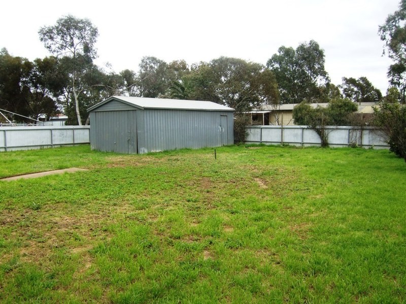27 Railway Crescent, Evanston SA 5116