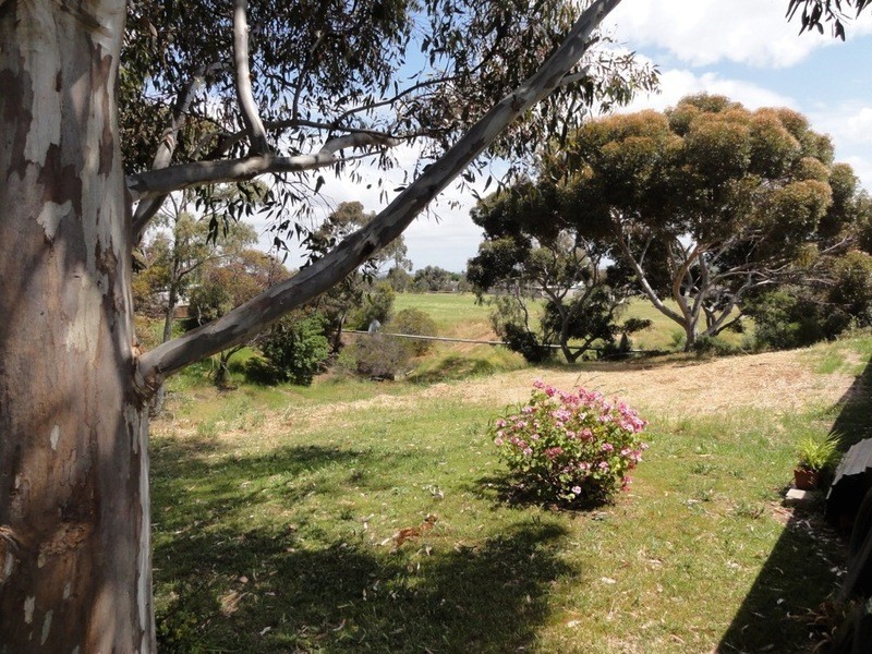 27 Hilltop Boulevard, Hillbank SA 5112