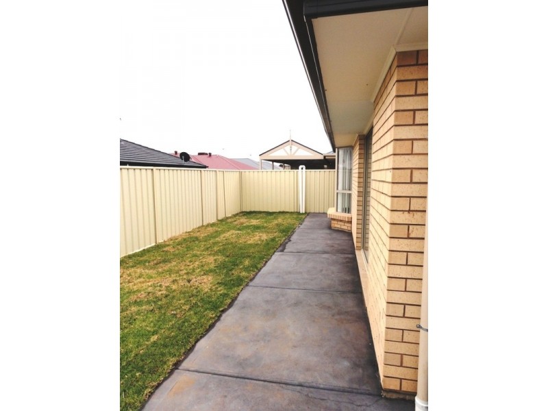 63 Strathaird Boulevard, Smithfield SA 5114