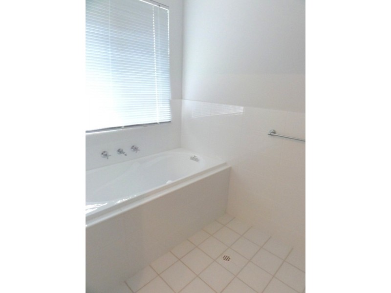 17 Bowman Street, Elizabeth Park SA 5113