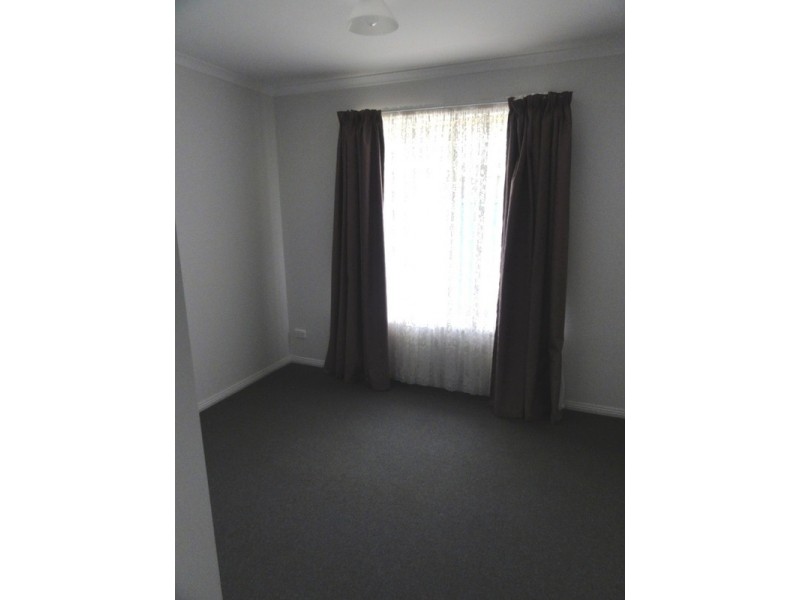 17 Bowman Street, Elizabeth Park SA 5113