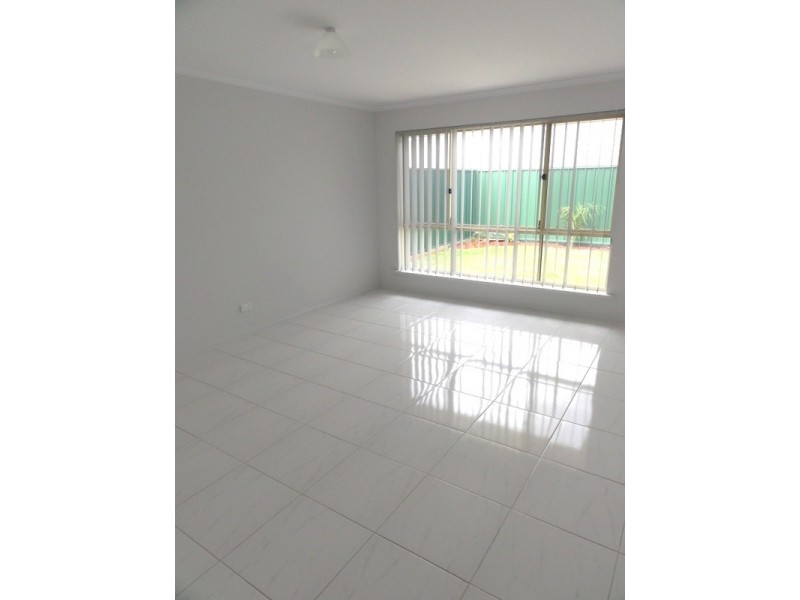 17 Bowman Street, Elizabeth Park SA 5113