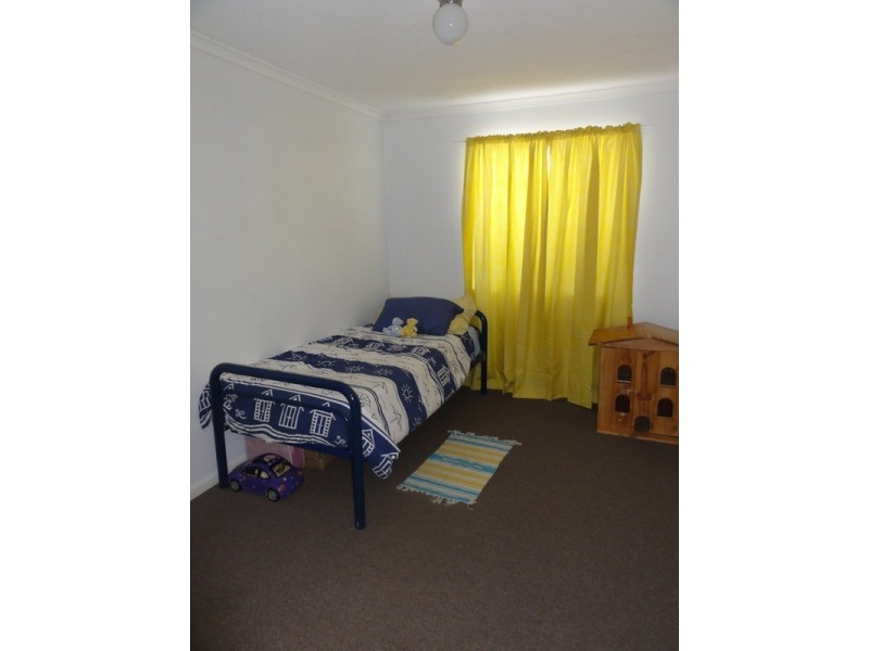18 Teal Crescent, Thompson Beach SA 5501