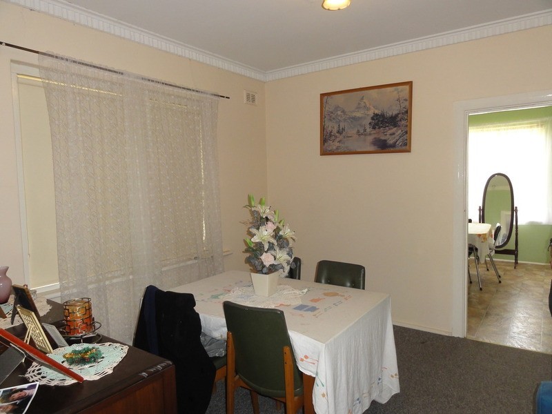 6 Barker Street, Willaston SA 5118