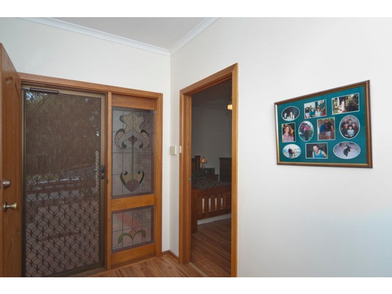 15 Lawrie Road, Lewiston SA 5501