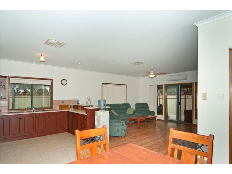 15 Lawrie Road, Lewiston SA 5501