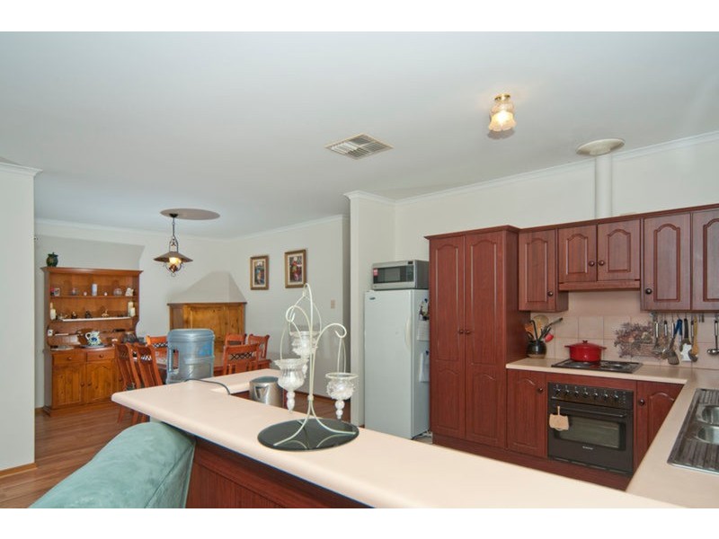 15 Lawrie Road, Lewiston SA 5501