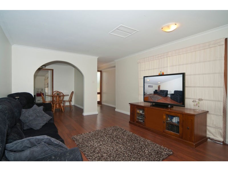 7 Noora Crescent, Munno Para SA 5115