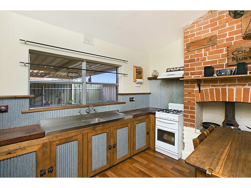 1 Railway Terrace, Gawler West SA 5118