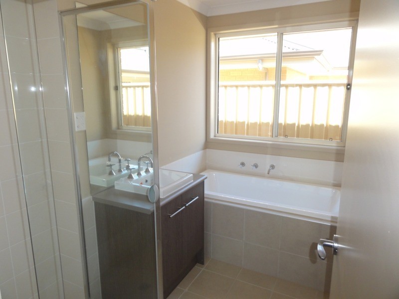 Lt 348 Newton Boulevard, Munno Para West SA 5115