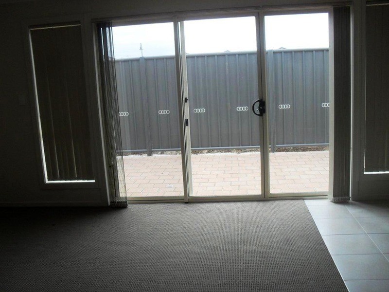 27 Lonsdale Drive, Andrews Farm SA 5114