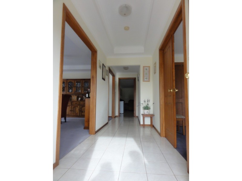 6 Cleland Court, Willaston SA 5118