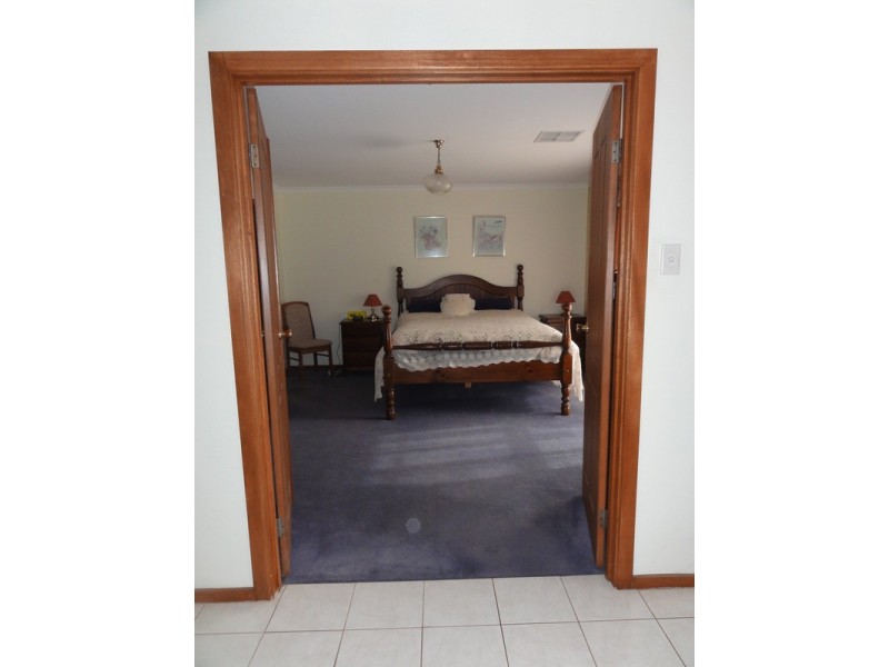 6 Cleland Court, Willaston SA 5118