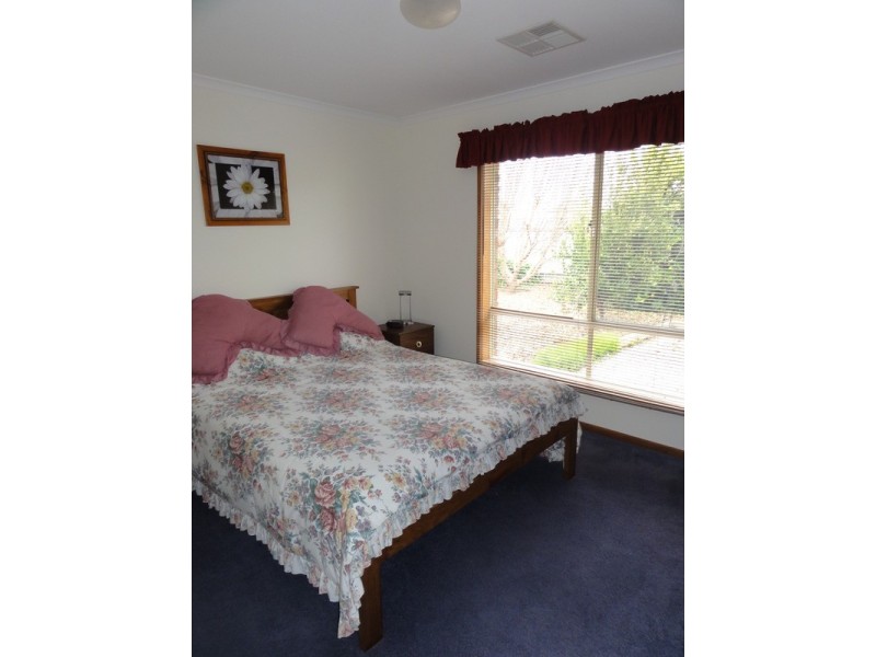 6 Cleland Court, Willaston SA 5118