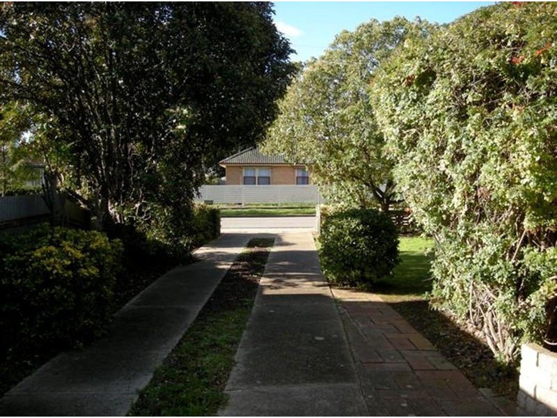 6 Chaddenwick Road, Elizabeth Vale SA 5112