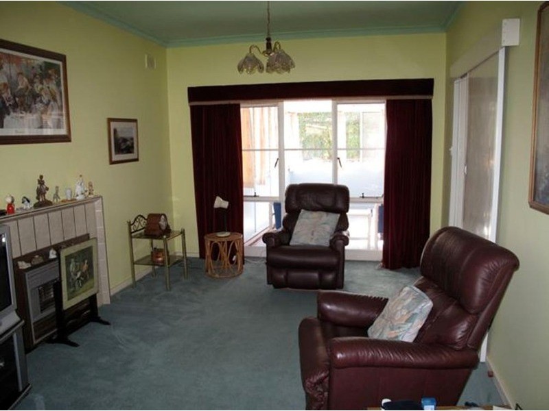 6 Chaddenwick Road, Elizabeth Vale SA 5112