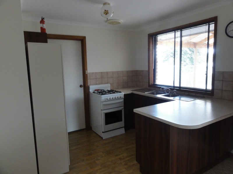 18 Krieg Road, Evanston Park SA 5116