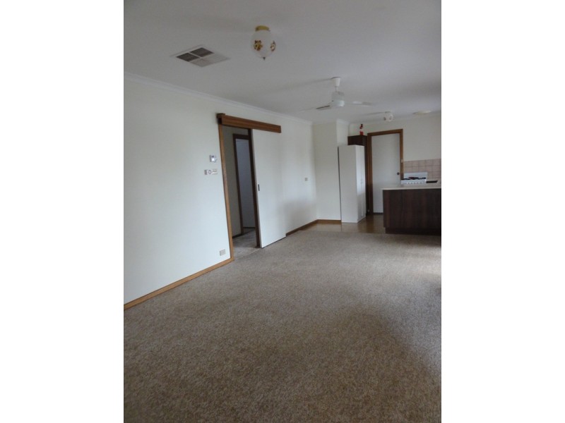 18 Krieg Road, Evanston Park SA 5116