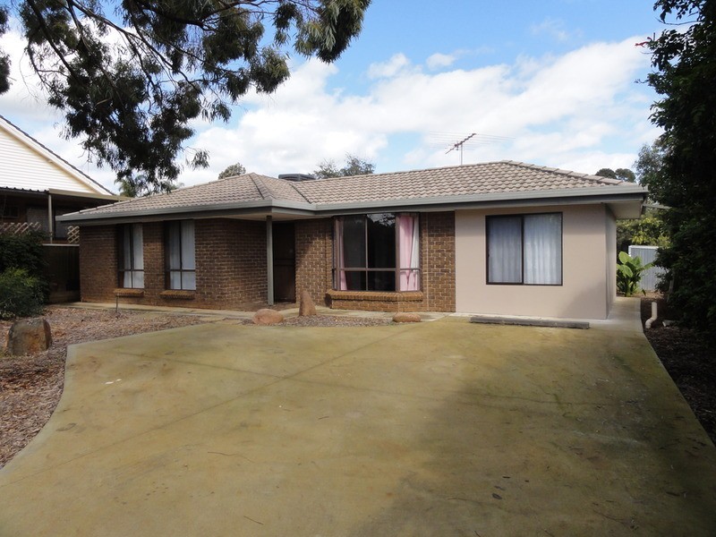 18 Krieg Road, Evanston Park SA 5116