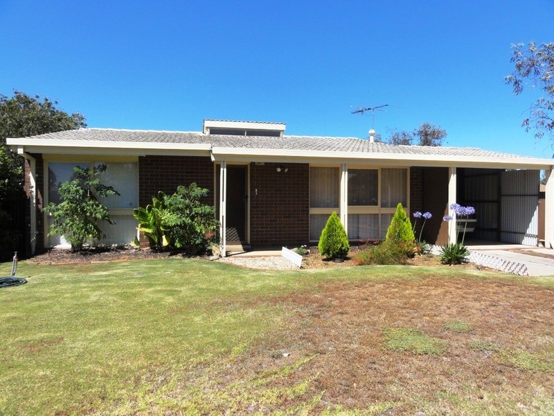 8 Hindmarsh Boulevard, Evanston Gardens SA 5116