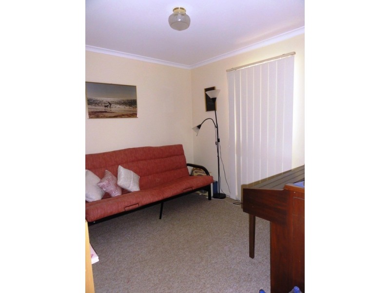 8 Hindmarsh Boulevard, Evanston Gardens SA 5116