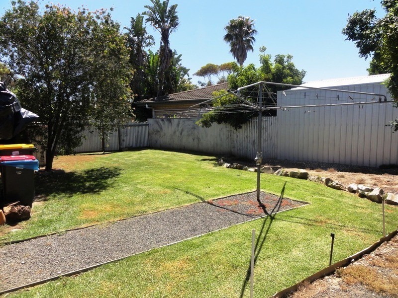 8 Hindmarsh Boulevard, Evanston Gardens SA 5116