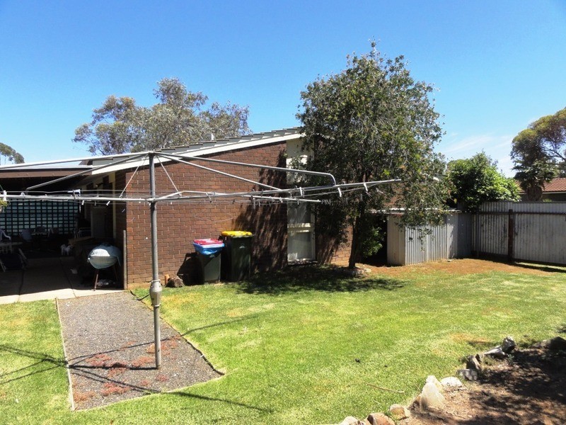 8 Hindmarsh Boulevard, Evanston Gardens SA 5116