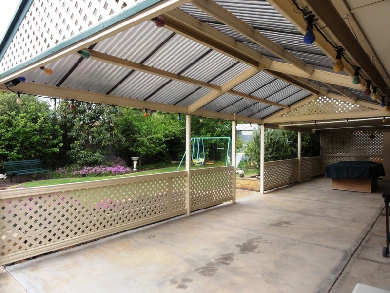 8 Camelia Drive, Parafield Gardens SA 5107