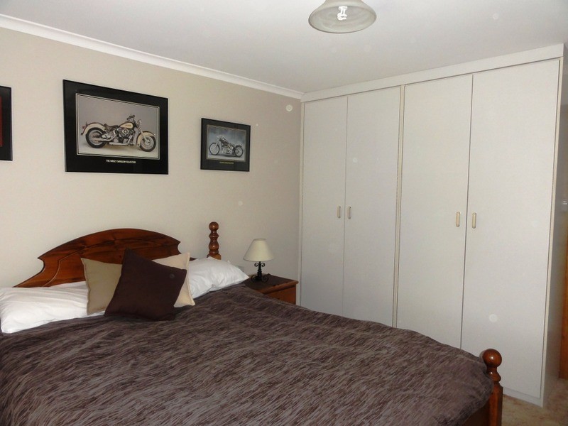 8 Camelia Drive, Parafield Gardens SA 5107