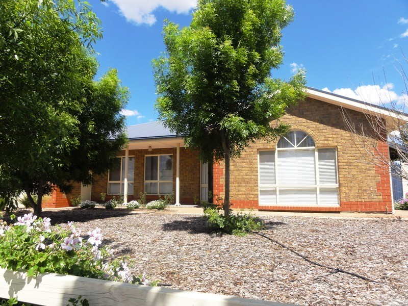 2 Elm Drive, Angle Vale SA 5117