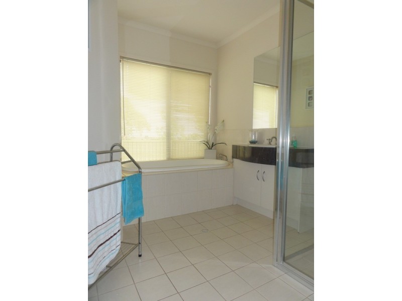 11 Tarana Court, Hillbank SA 5112