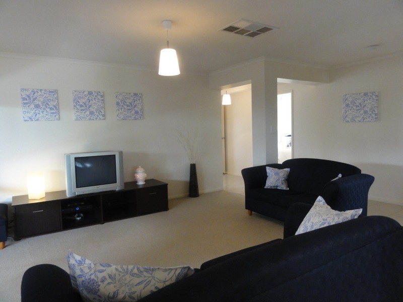 11 Tarana Court, Hillbank SA 5112