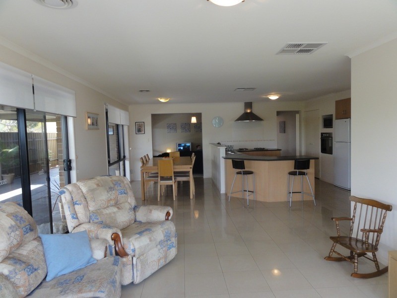 11 Tarana Court, Hillbank SA 5112