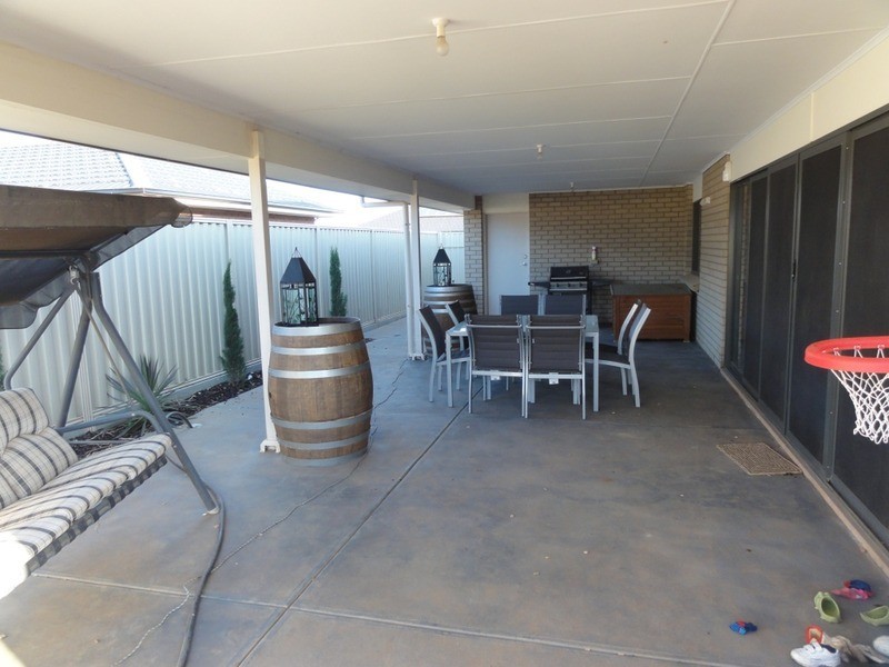 11 Hannah Road, Virginia SA 5120