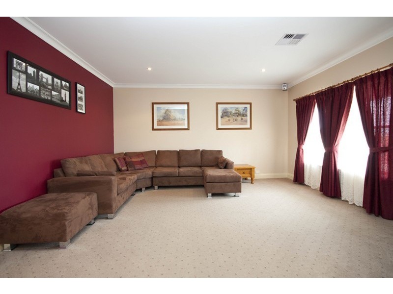 9 Walter Avenue, Two Wells SA 5501