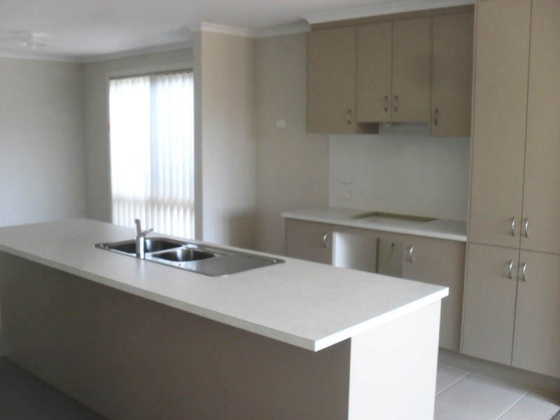 52 St Germain Avenue, Andrews Farm SA 5114