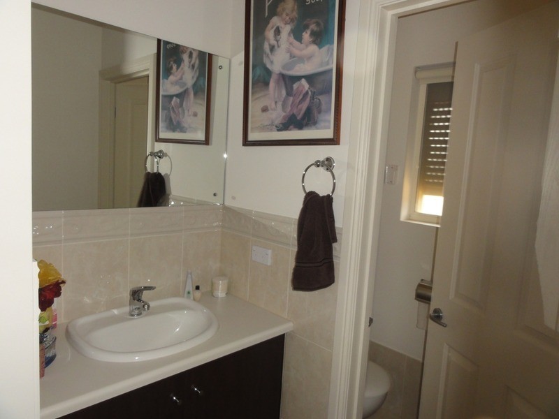 6 Thompson Circuit, Evanston Park SA 5116
